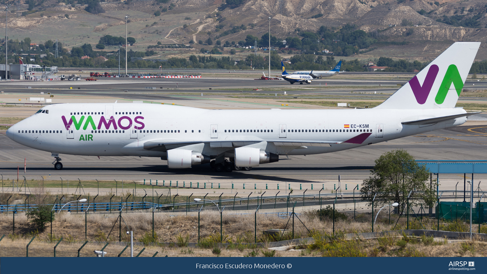 Wamos Air  Boeing 747-400  EC-KSM