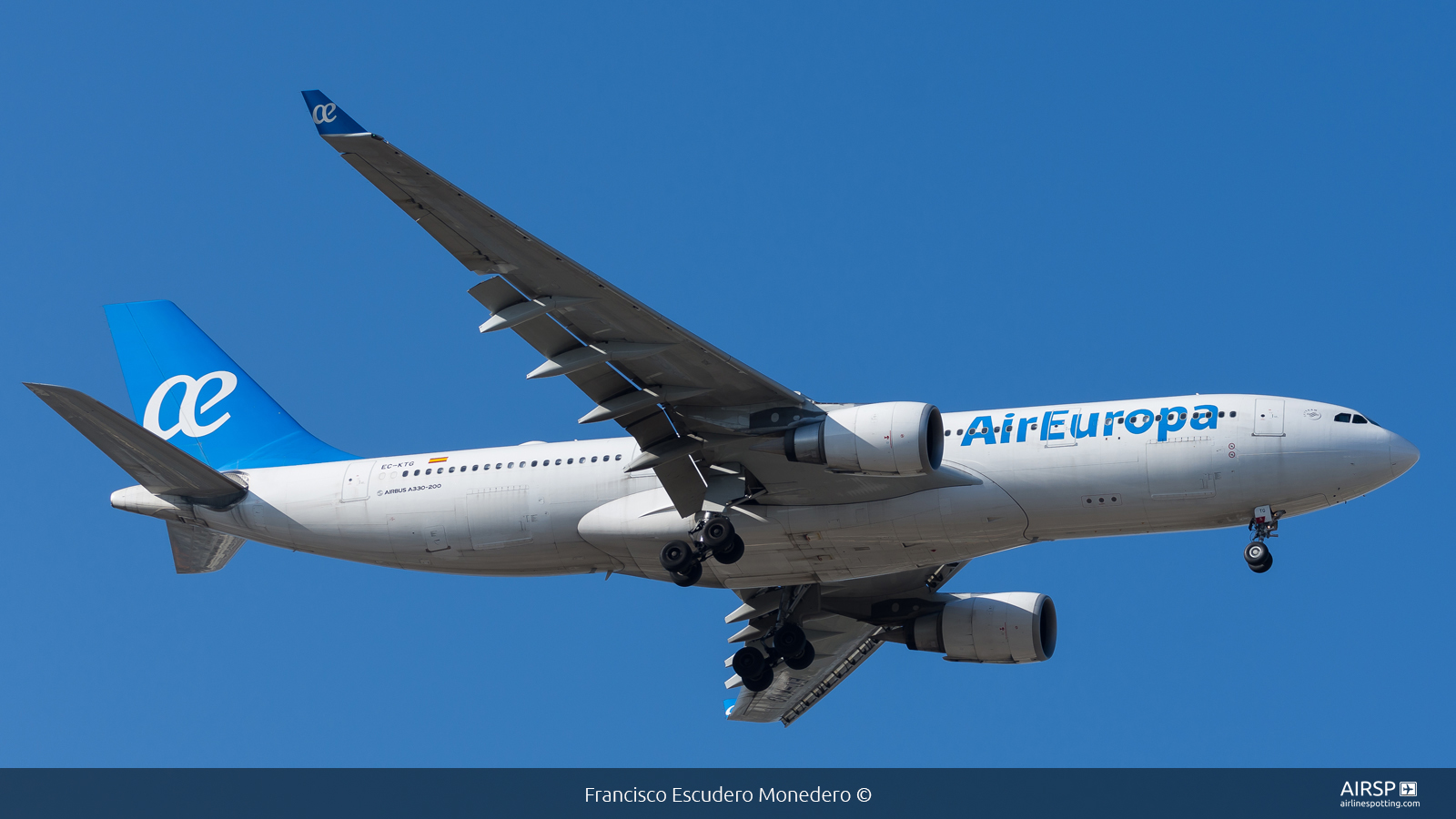 Air Europa  Airbus A330-200  EC-KTG