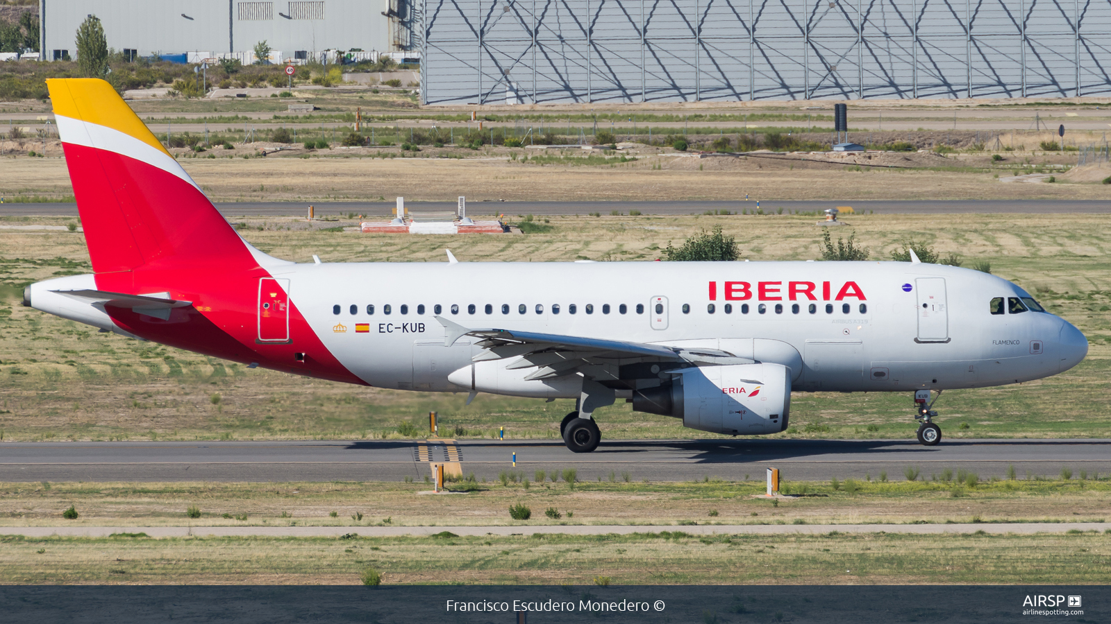 Iberia  Airbus A319  EC-KUB