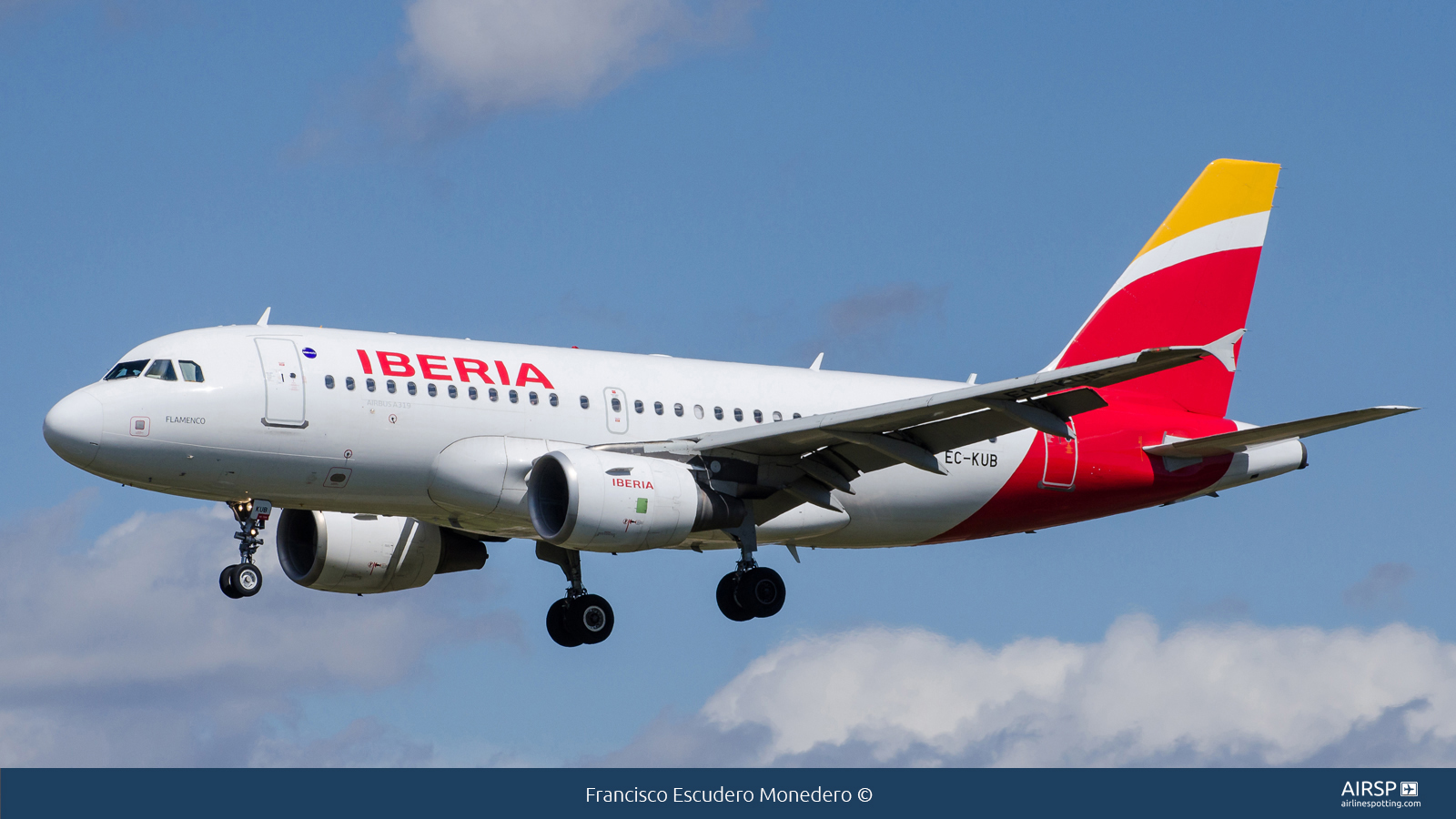 Iberia  Airbus A319  EC-KUB