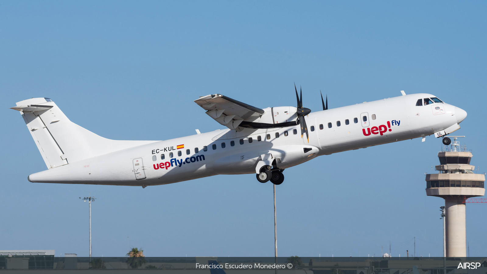 Uep! Fly  ATR-72  EC-KUL