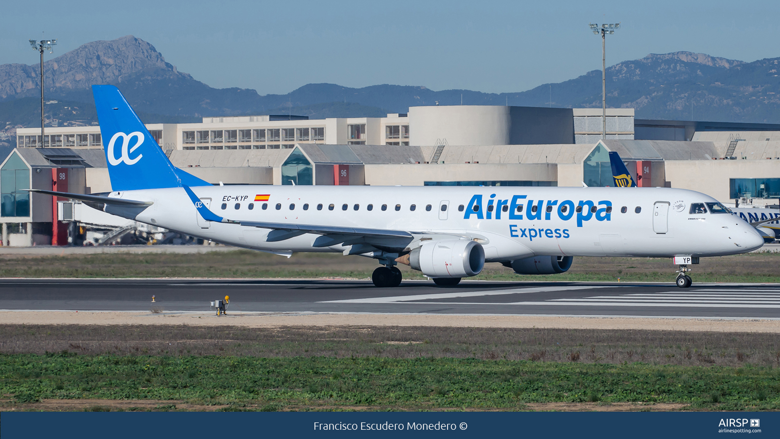 Air Europa Express  Embraer E195  EC-KYP