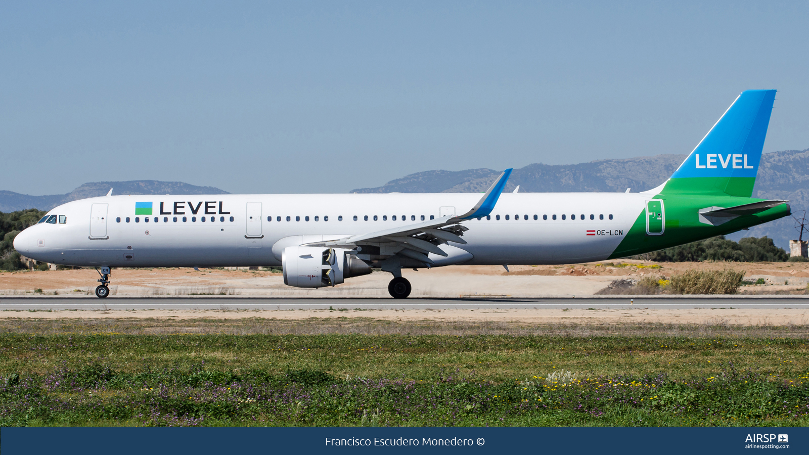 Level  Airbus A321  OE-LCN