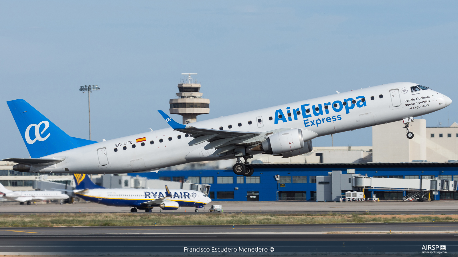Air Europa Express  Embraer E195  EC-LFZ