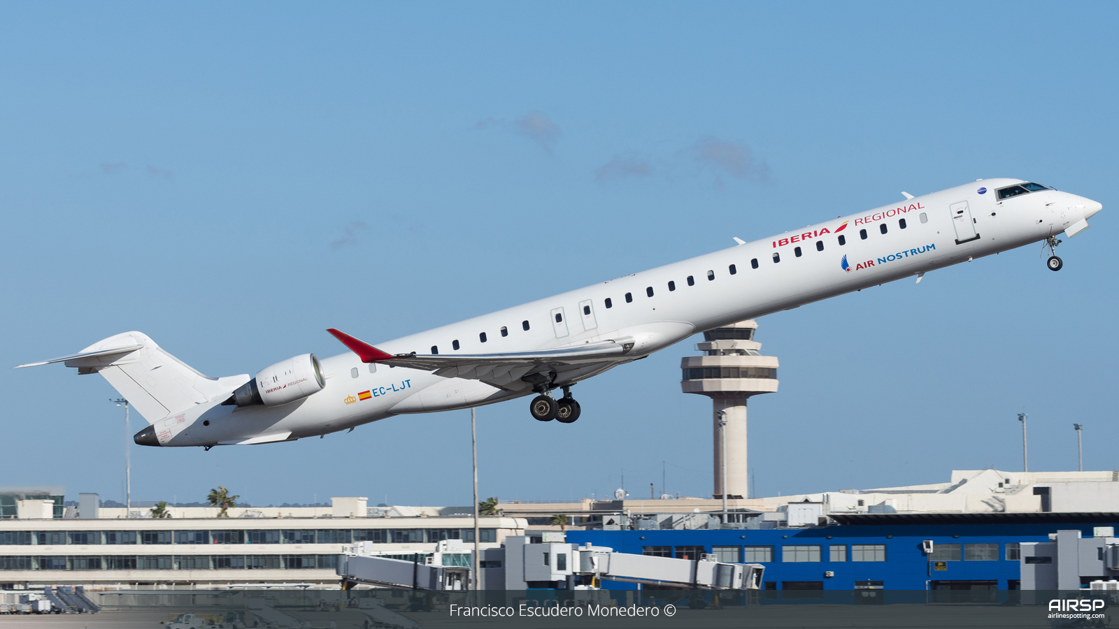 Air Nostrum Iberia Regional  Mitsubishi CRJ-1000  EC-LJT