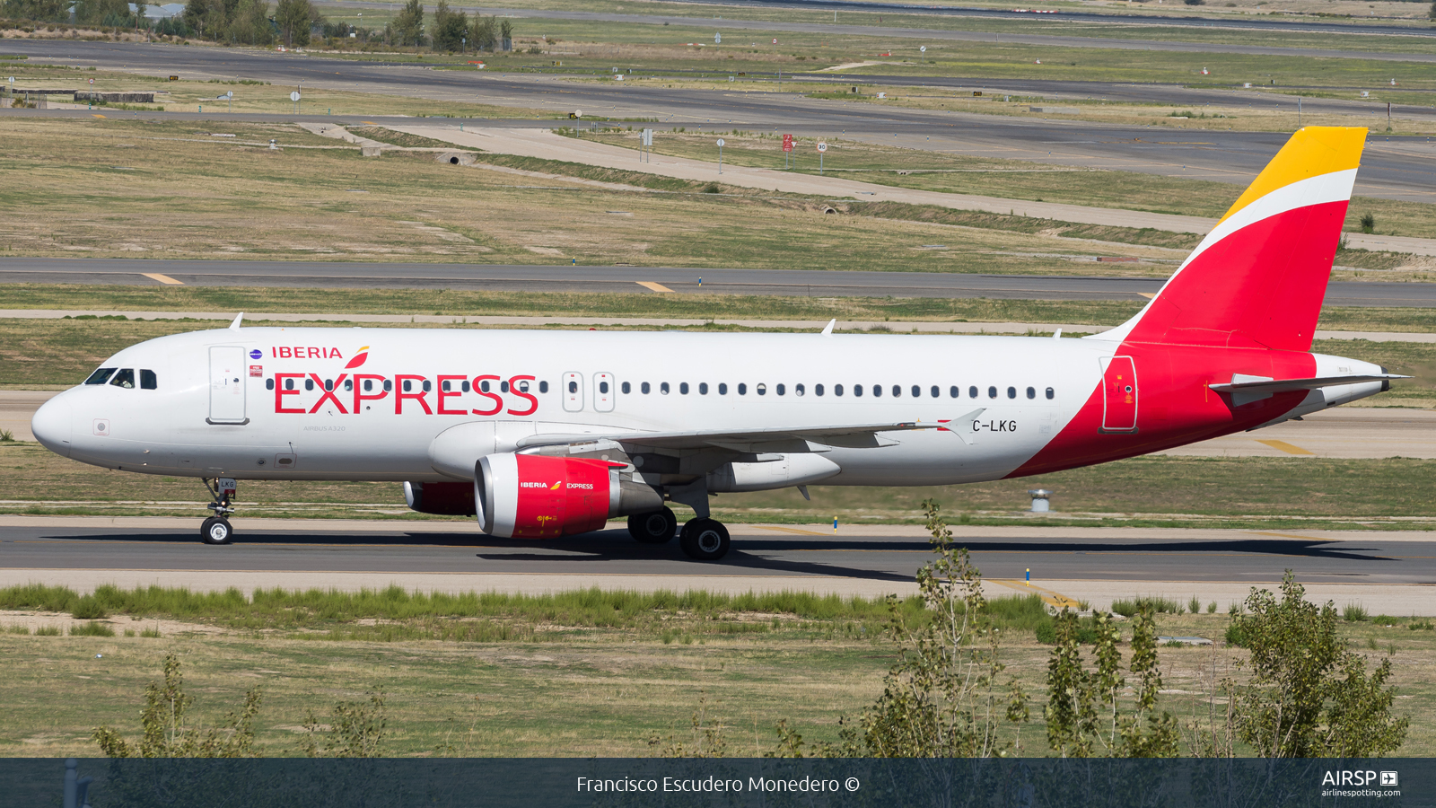 Iberia Express  Airbus A320  EC-LKG