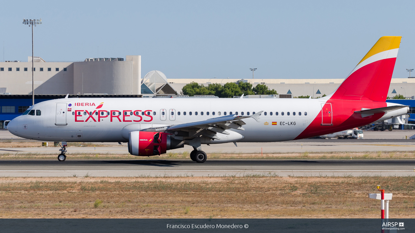 Iberia Express  Airbus A320  EC-LKG