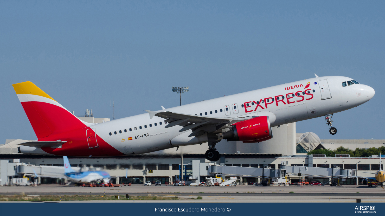 Iberia Express  Airbus A320  EC-LKG