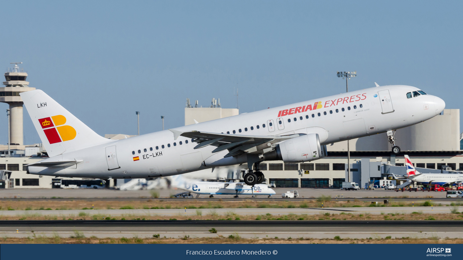 Iberia Express  Airbus A320  EC-LKH