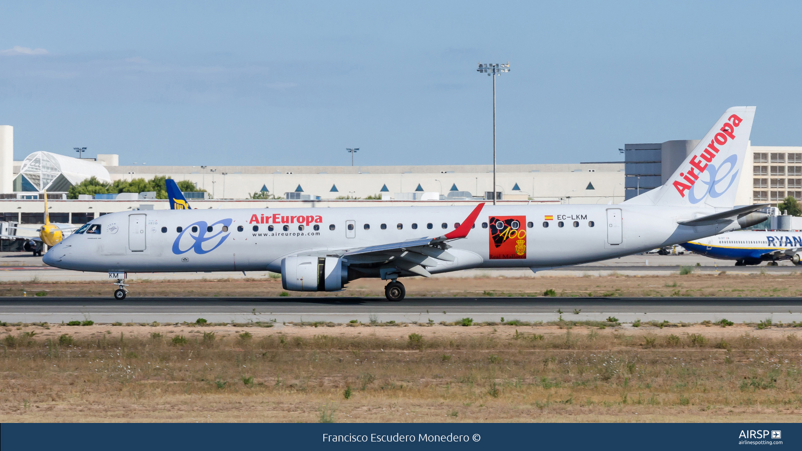 Air Europa  Embraer E195  EC-LKM