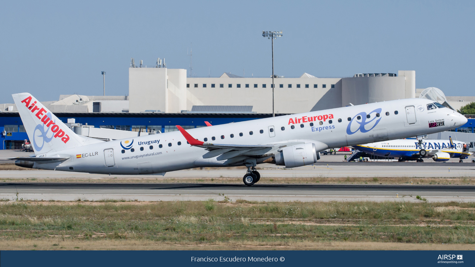 Air Europa Express  Embraer E195  EC-LLR