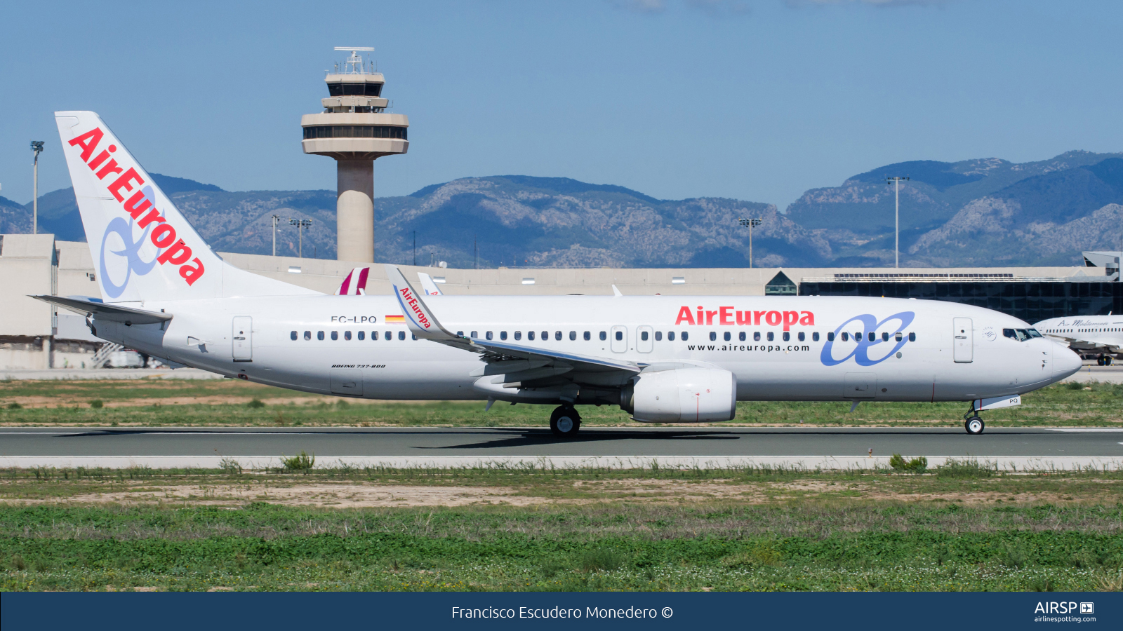 Air Europa  Boeing 737-800  EC-LPQ