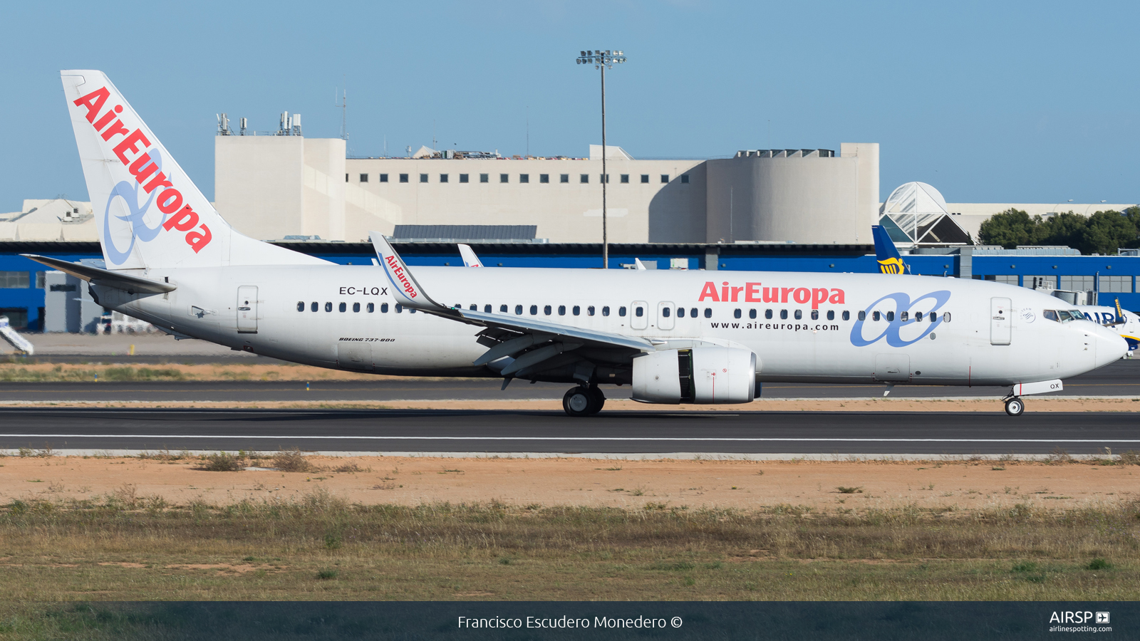 Air Europa  Boeing 737-800  EC-LQX