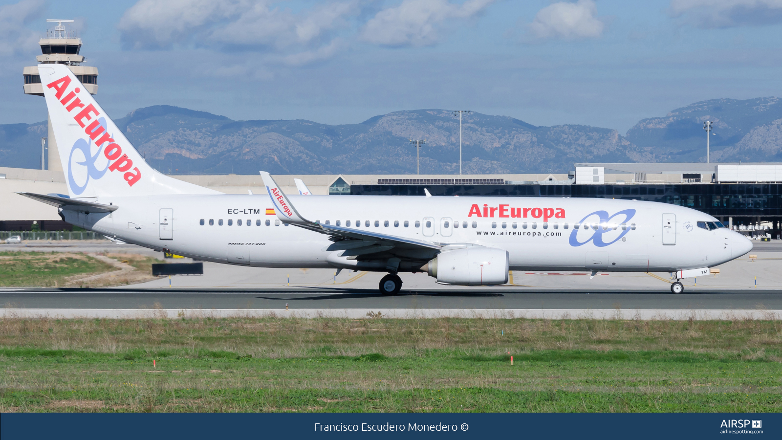 Air Europa  Boeing 737-800  EC-LTM