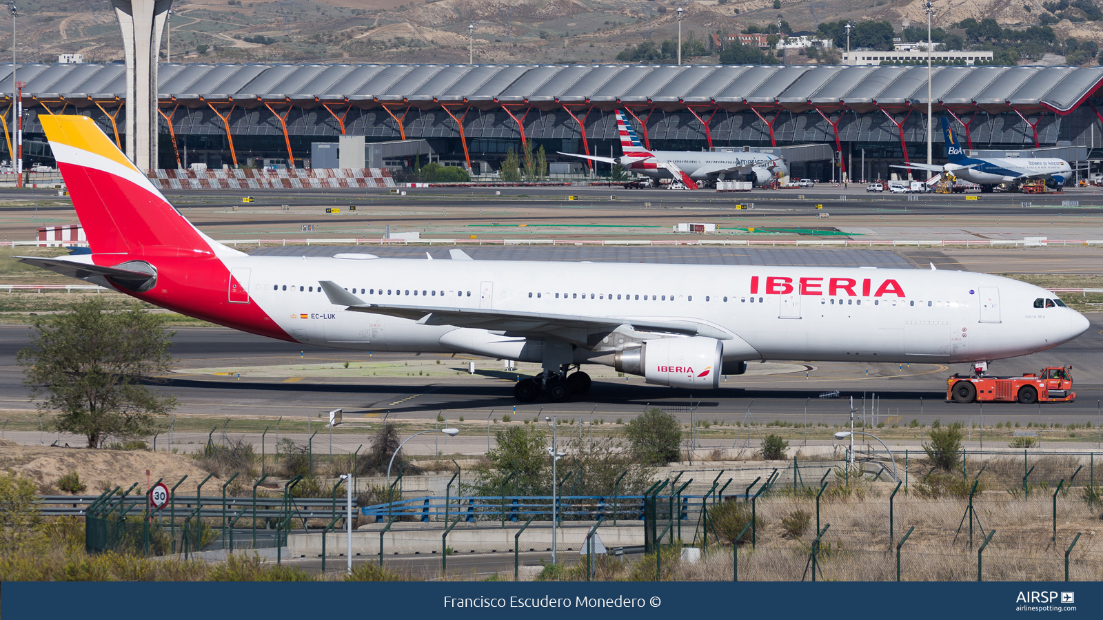 Iberia  Airbus A330-300  EC-LUK