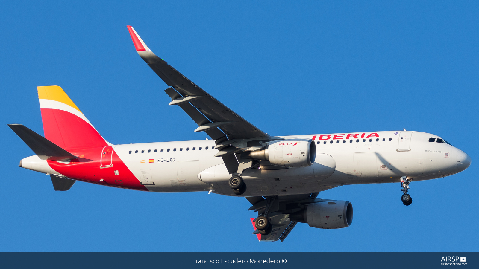 Iberia  Airbus A320  EC-LXQ