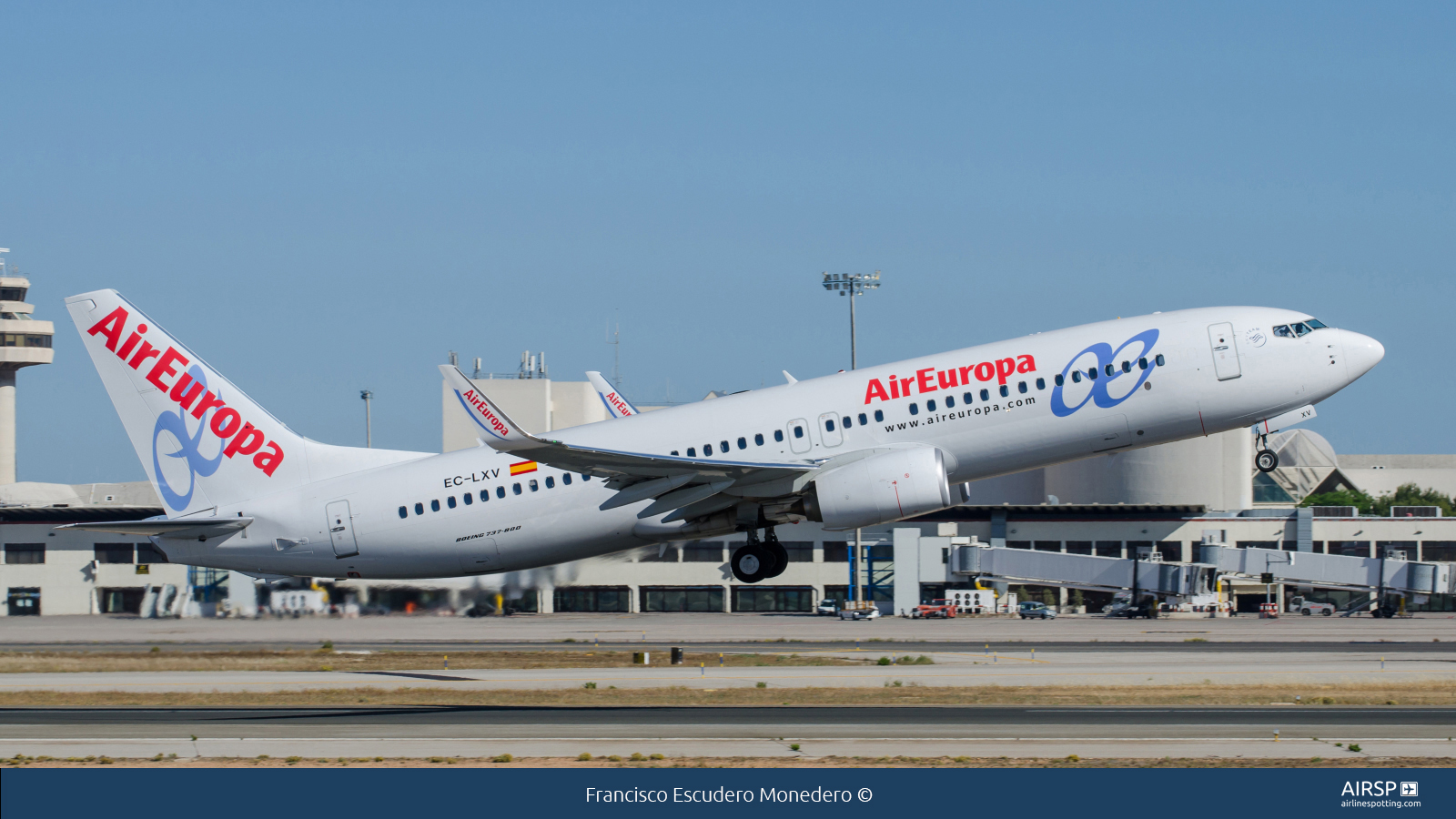 Air Europa  Boeing 737-800  EC-LXV