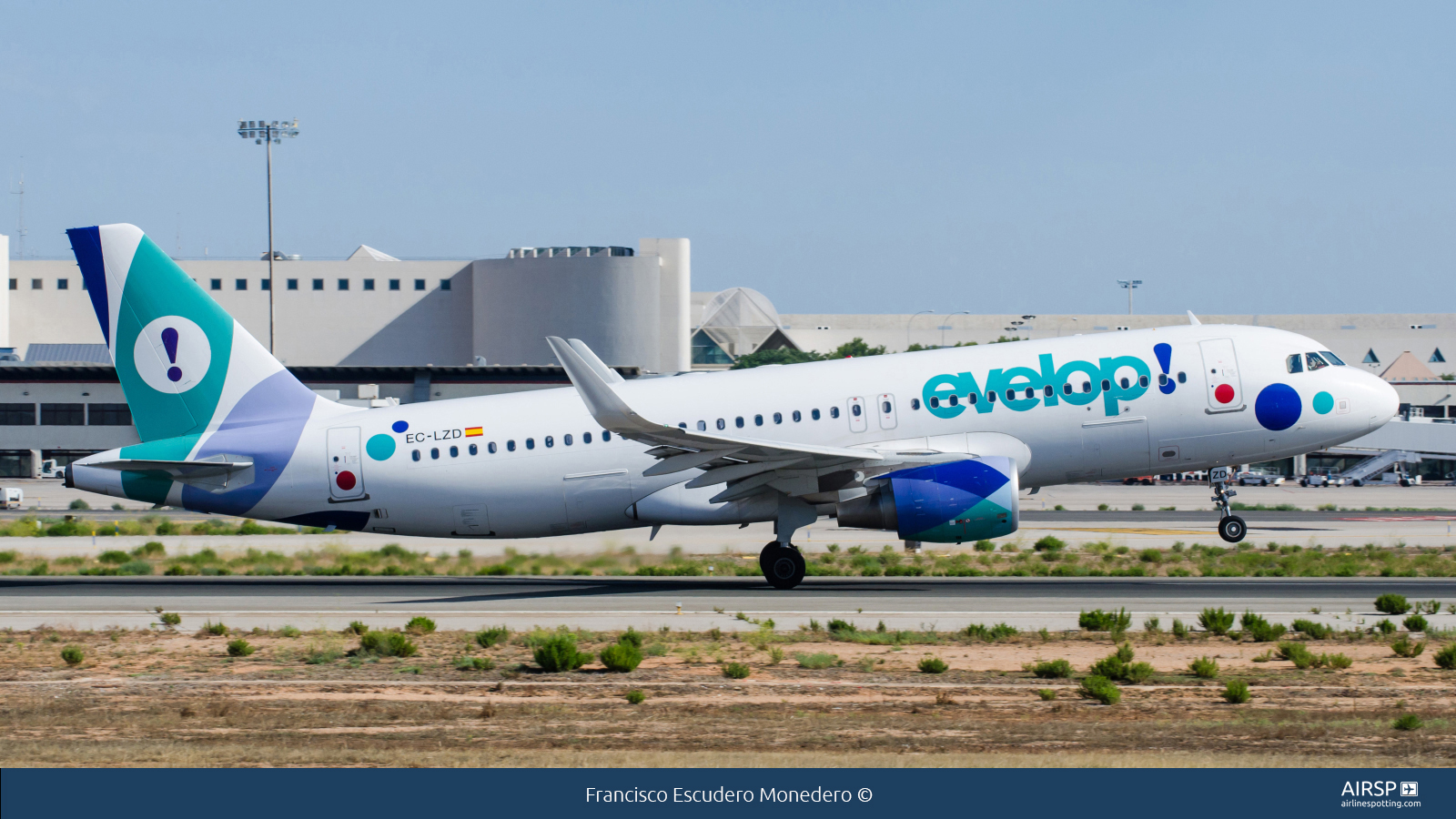 Evelop Airlines  Airbus A320  EC-LZD