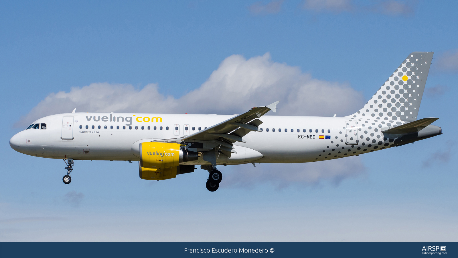 Vueling  Airbus A320  EC-MBD