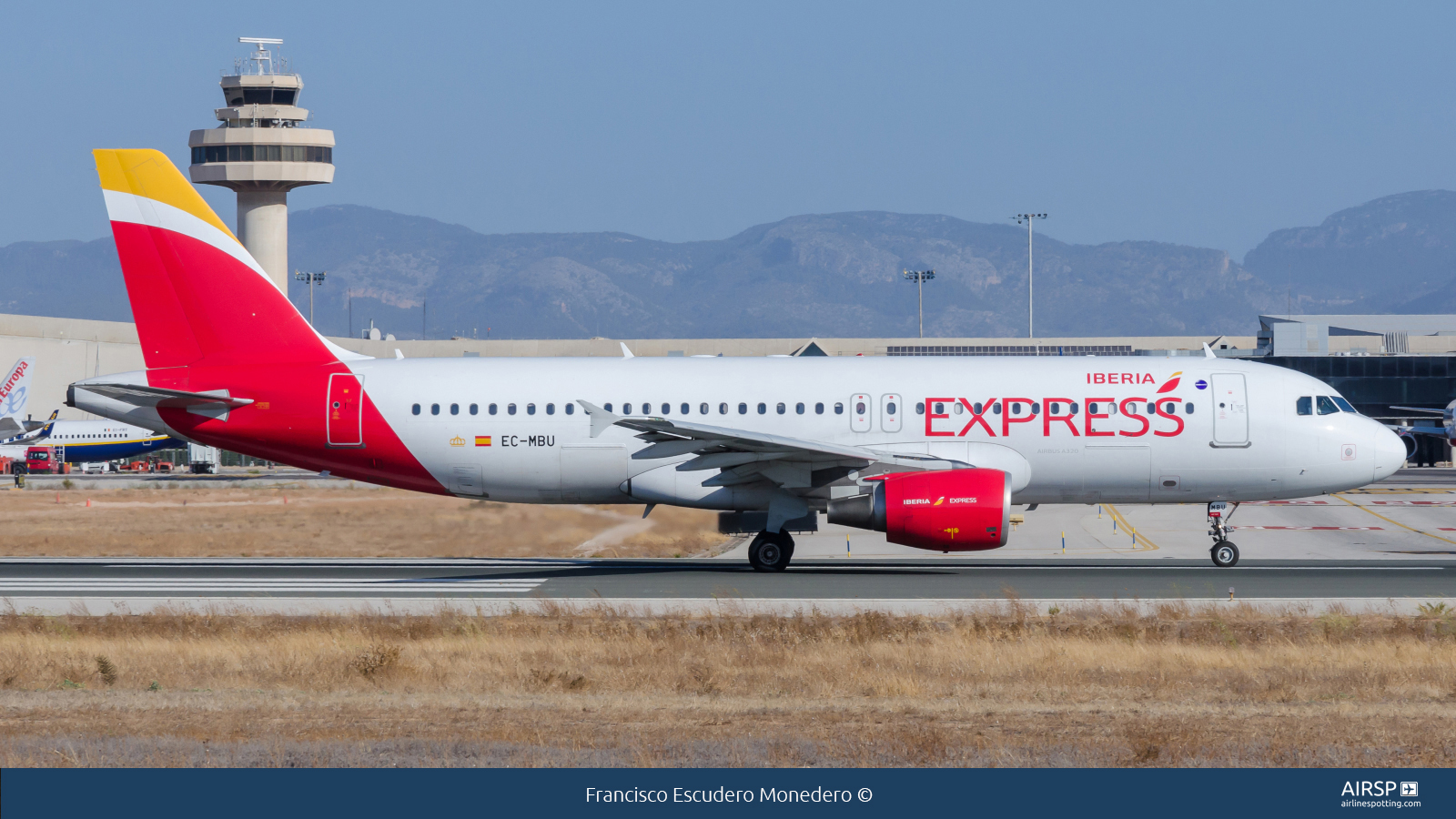 Iberia Express  Airbus A320  EC-MBU