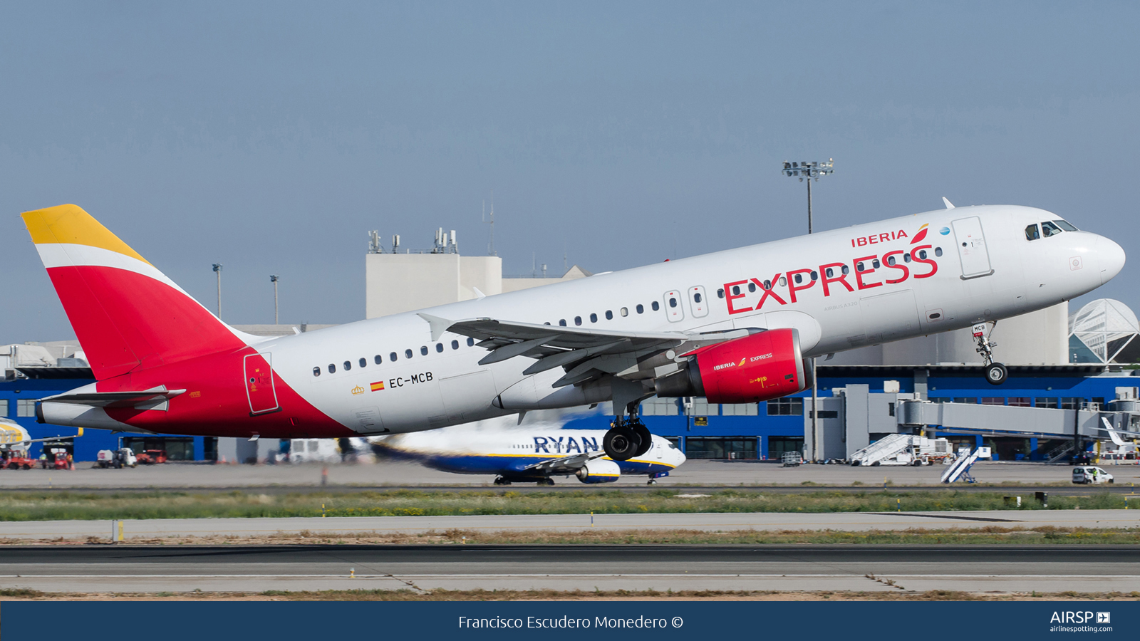 Iberia Express  Airbus A320  EC-MCB