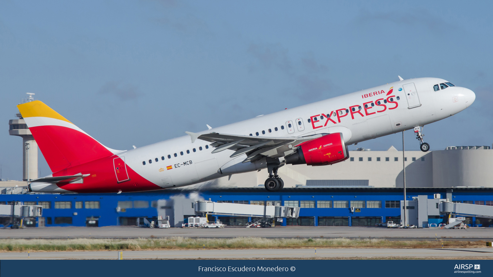 Iberia Express  Airbus A320  EC-MCB
