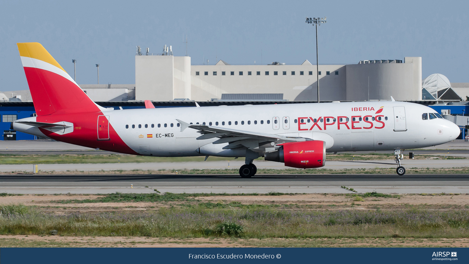Iberia Express  Airbus A320  EC-MEG