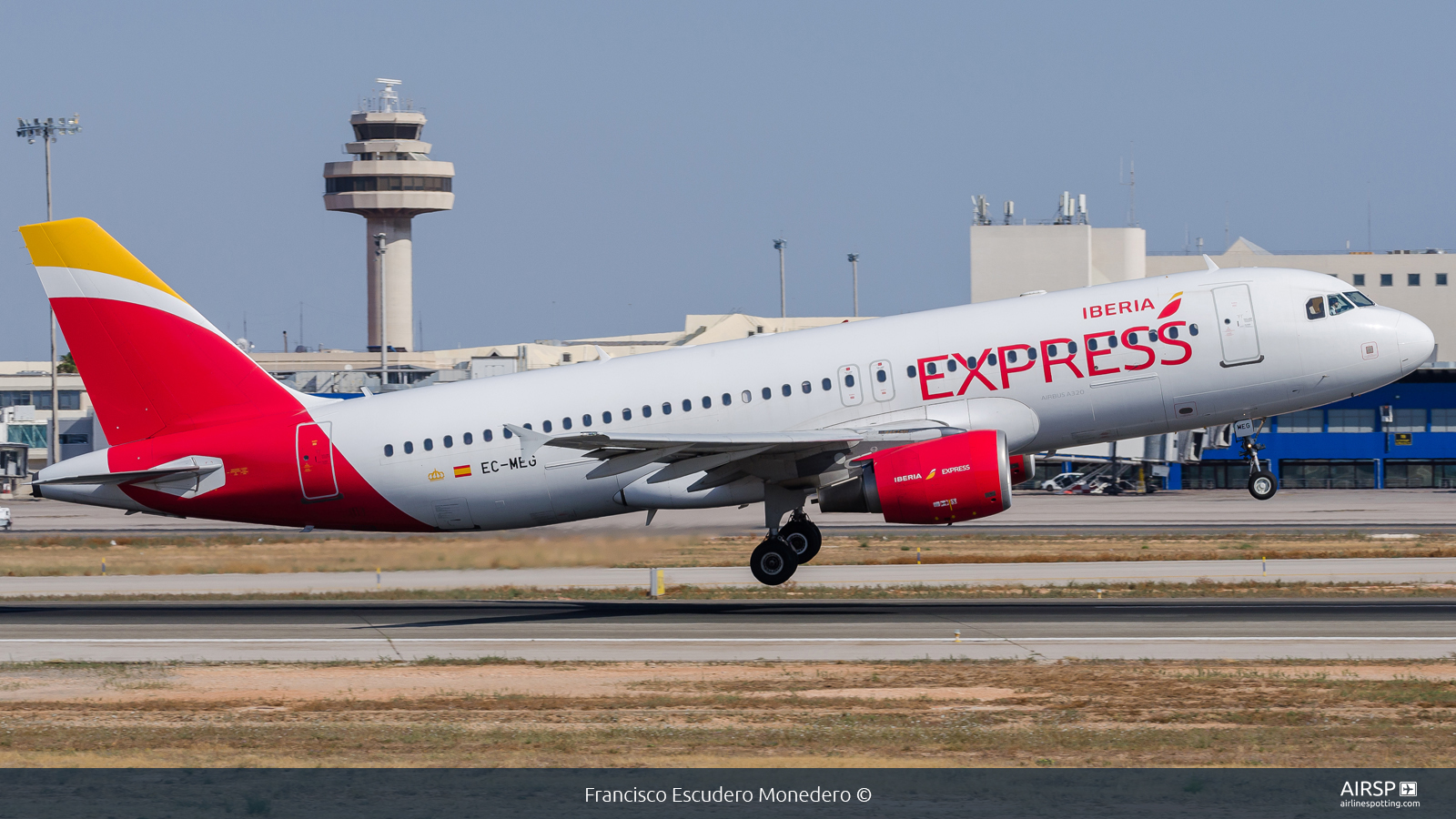 Iberia Express  Airbus A320  EC-MEG