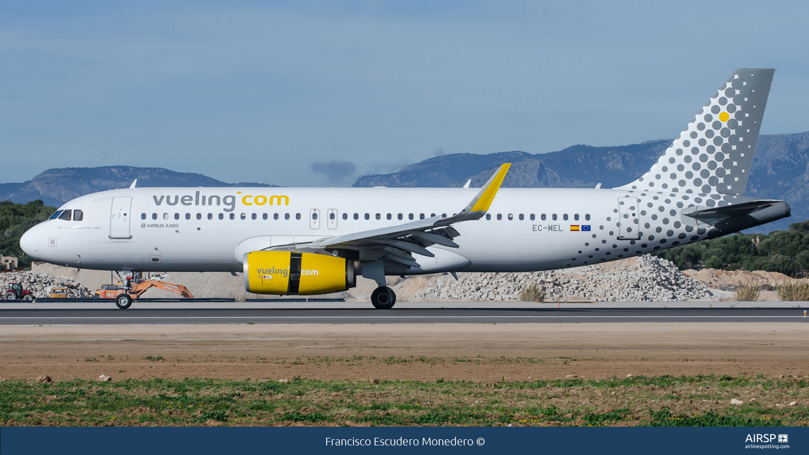 Vueling  Airbus A320  EC-MEL