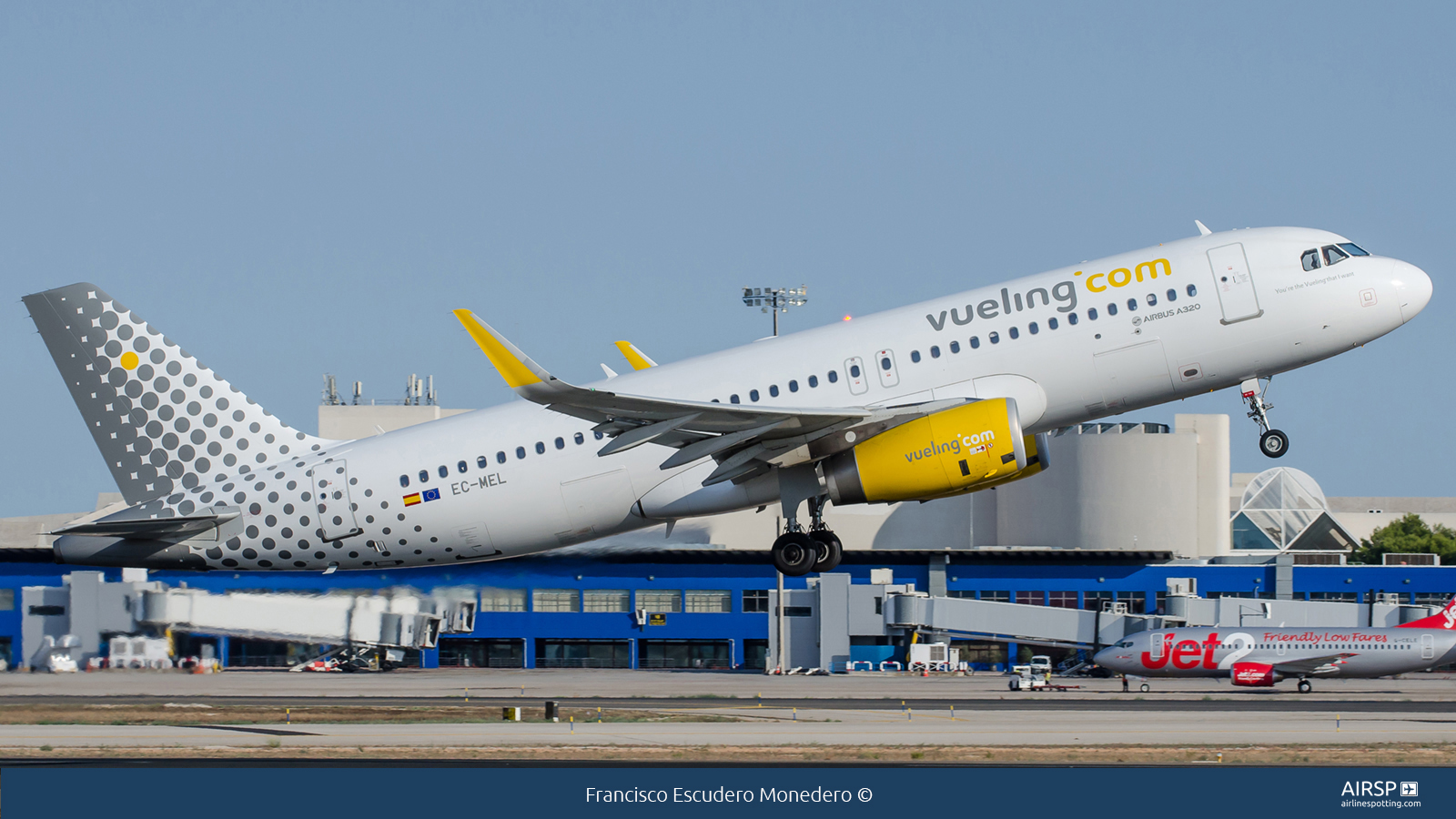 Vueling  Airbus A320  EC-MEL