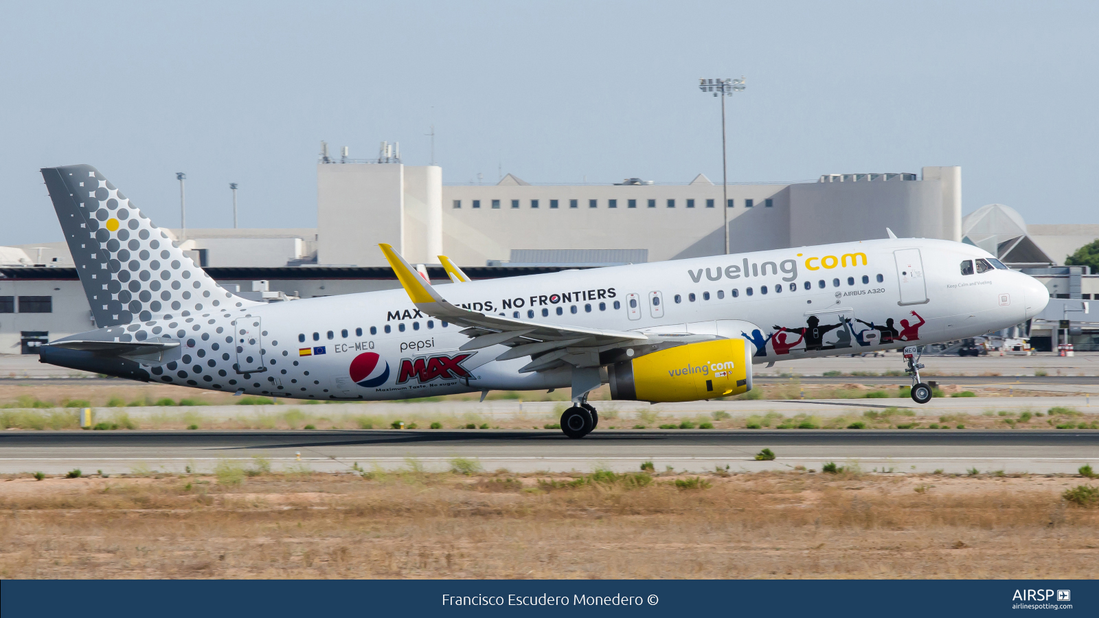 Vueling  Airbus A320  EC-MEQ