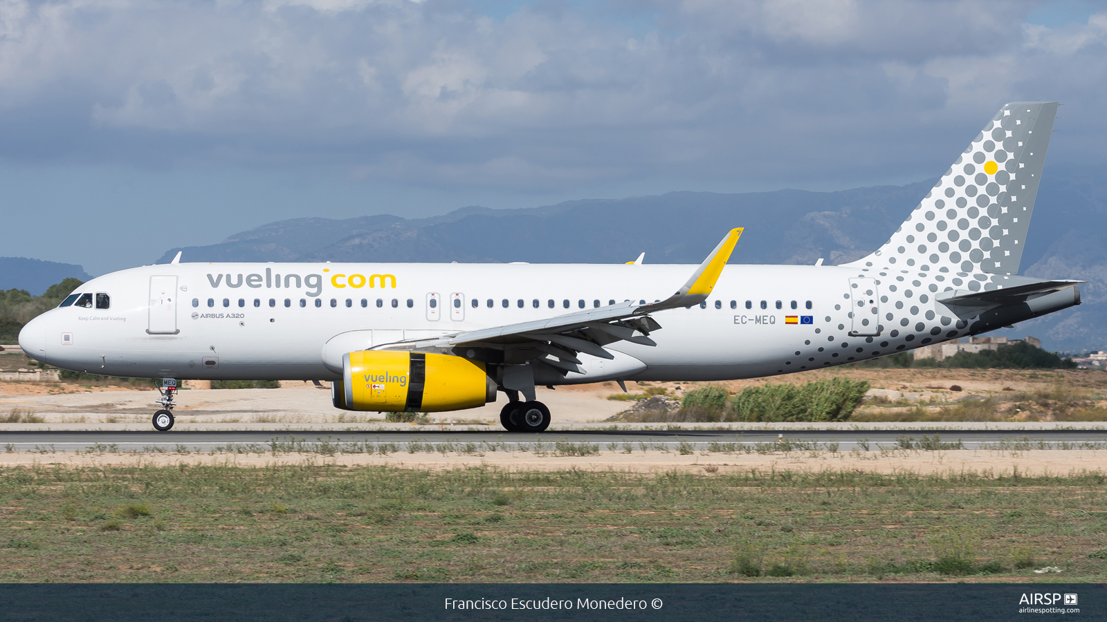 Vueling  Airbus A320  EC-MEQ