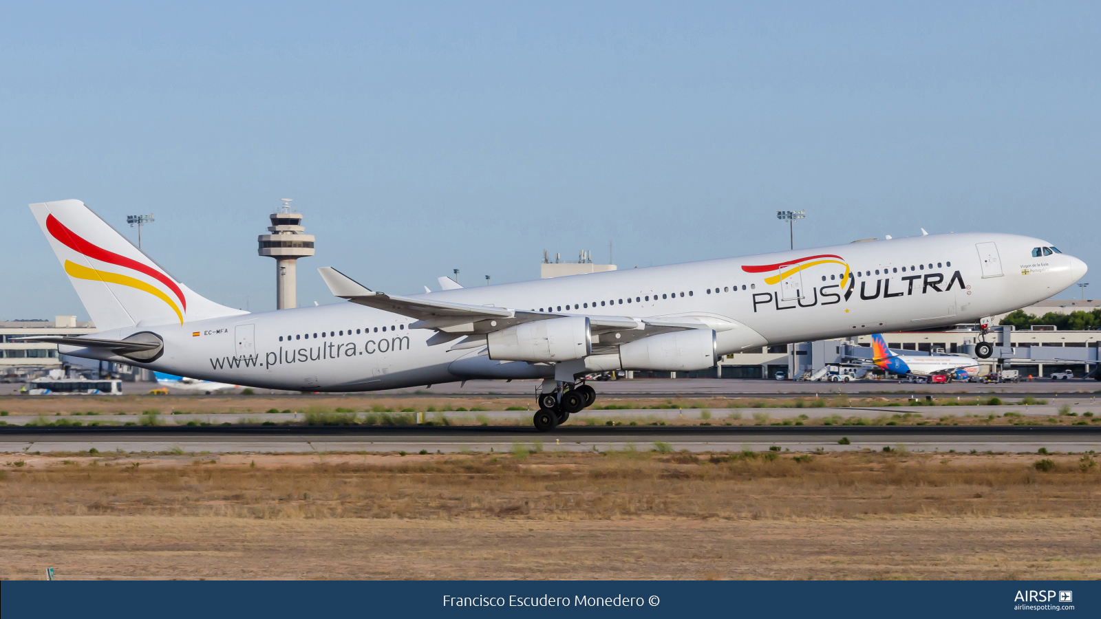 Plus Ultra  Airbus A340-300  EC-MFA