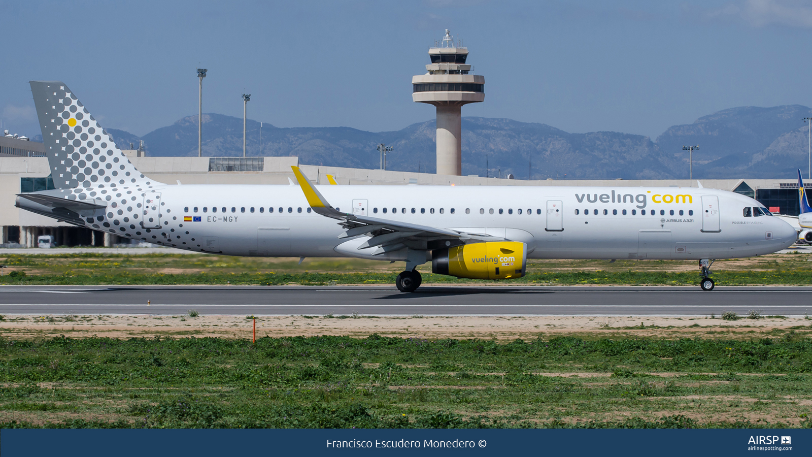 Vueling  Airbus A321  EC-MGY