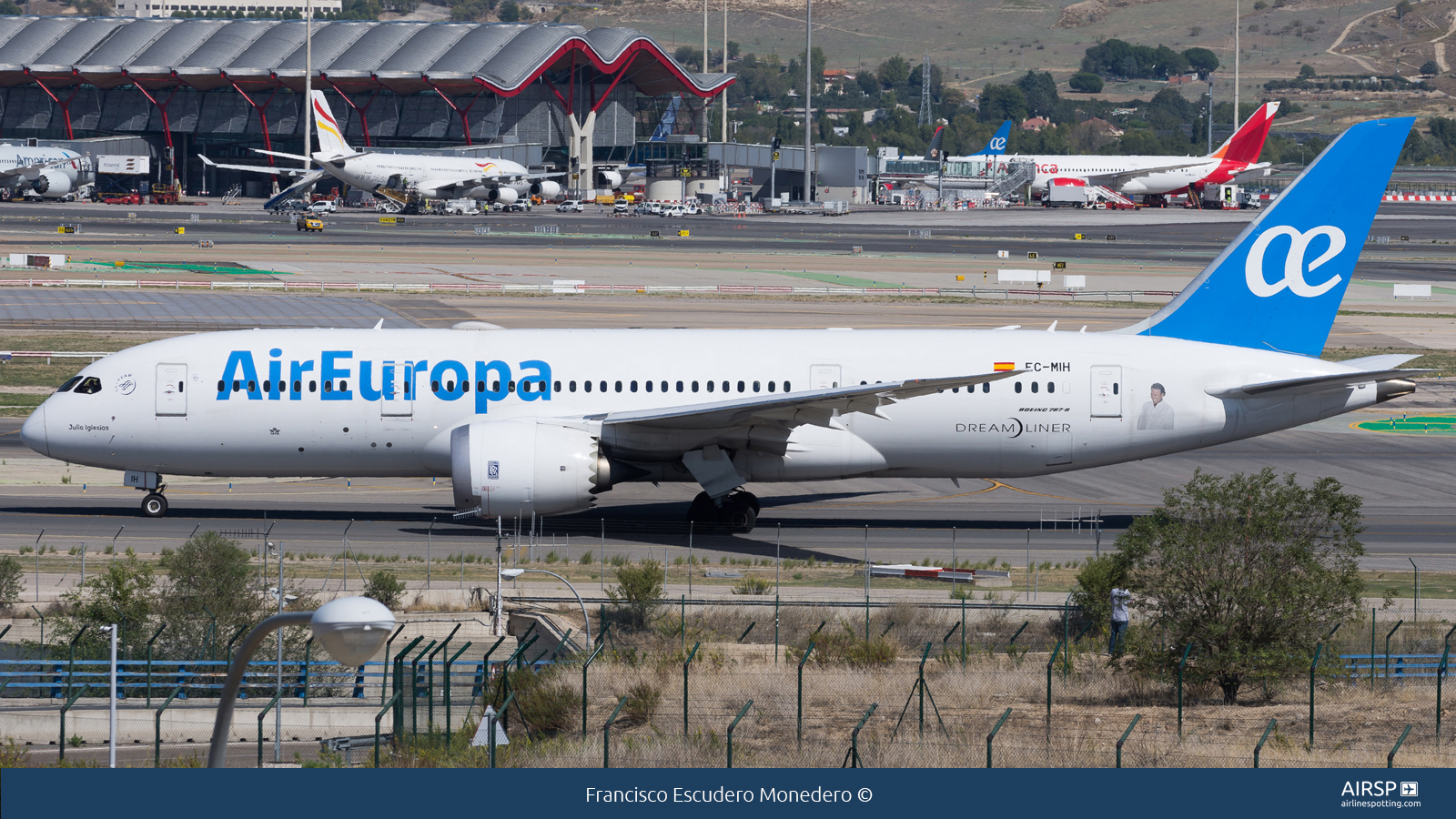 Air Europa  Boeing 787-8  EC-MIH