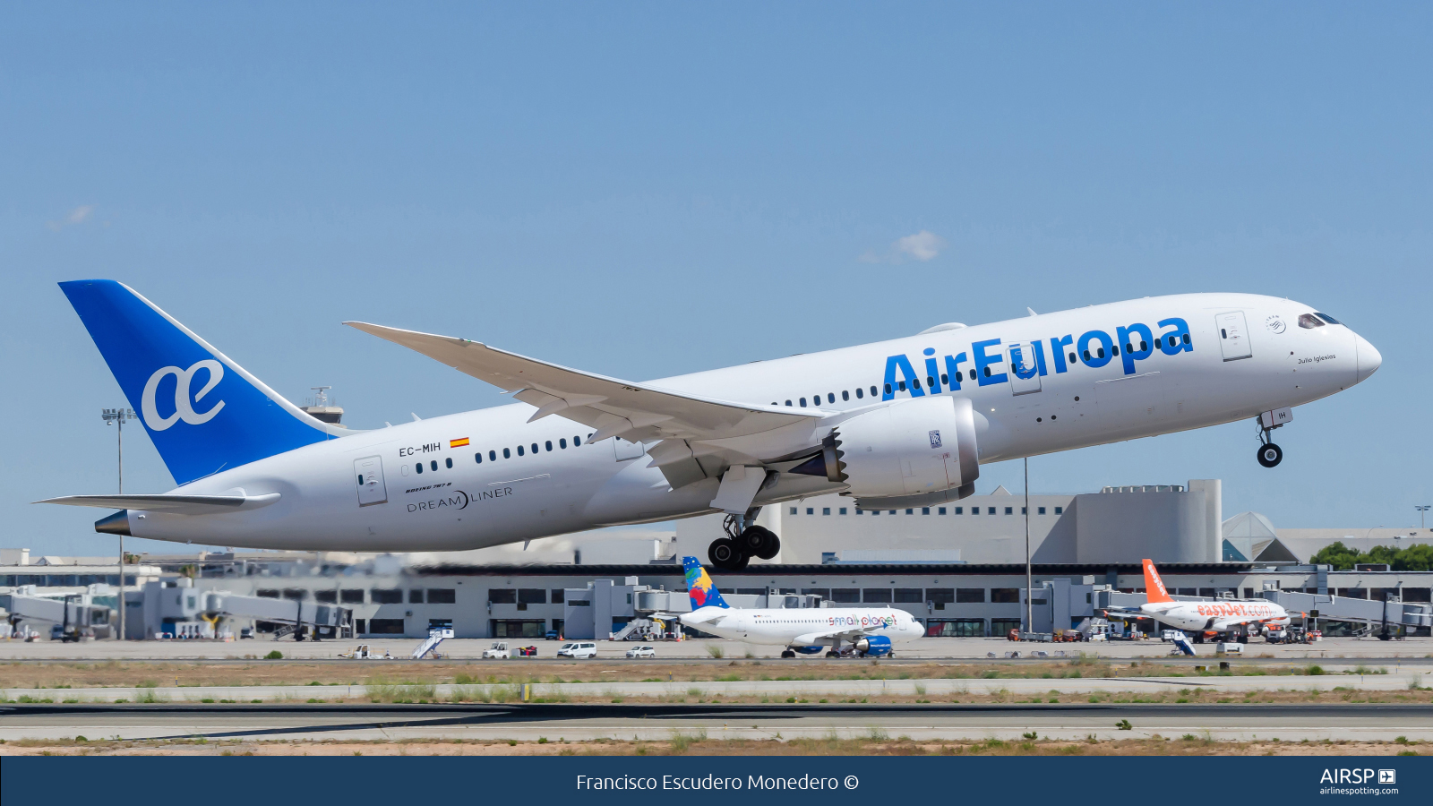 Air Europa  Boeing 787-8  EC-MIH
