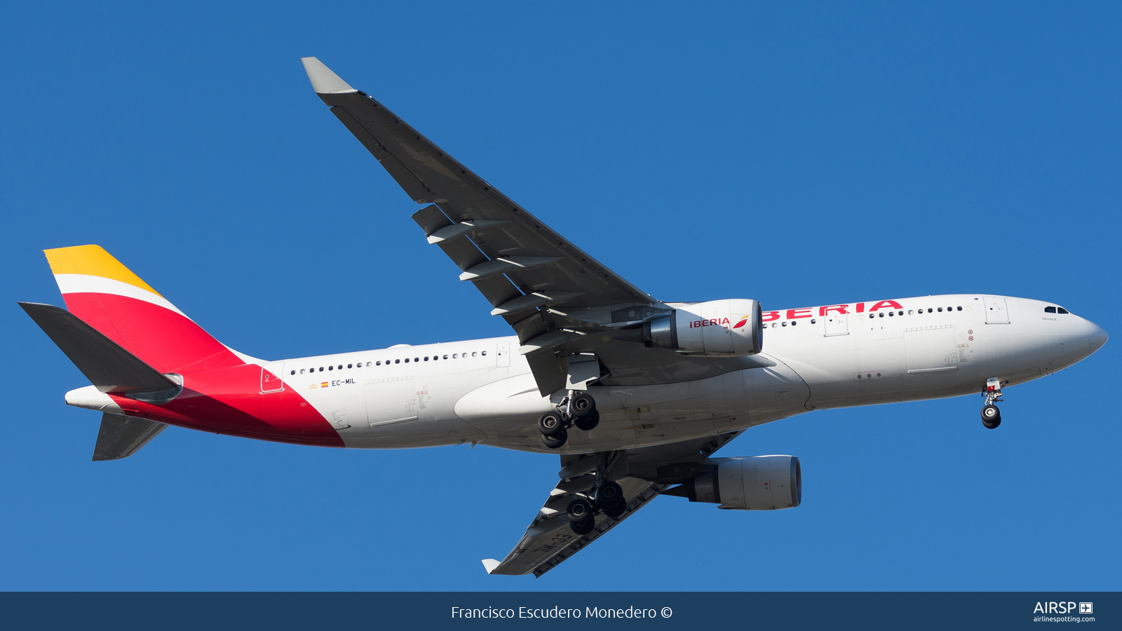 Iberia  Airbus A330-200  EC-MIL