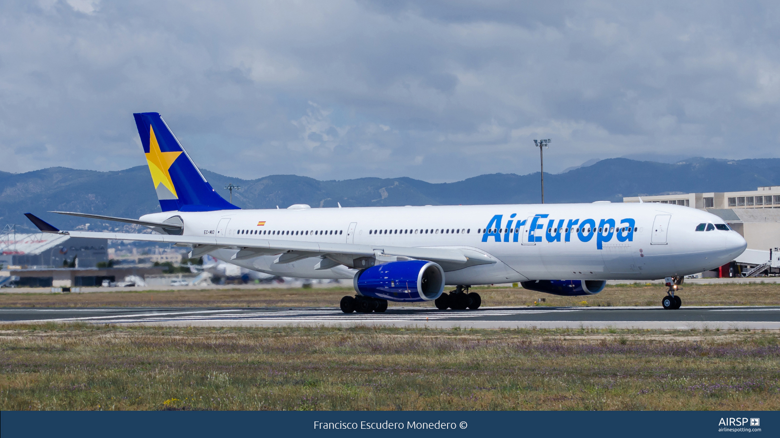 Air Europa  Airbus A330-300  EC-MIO