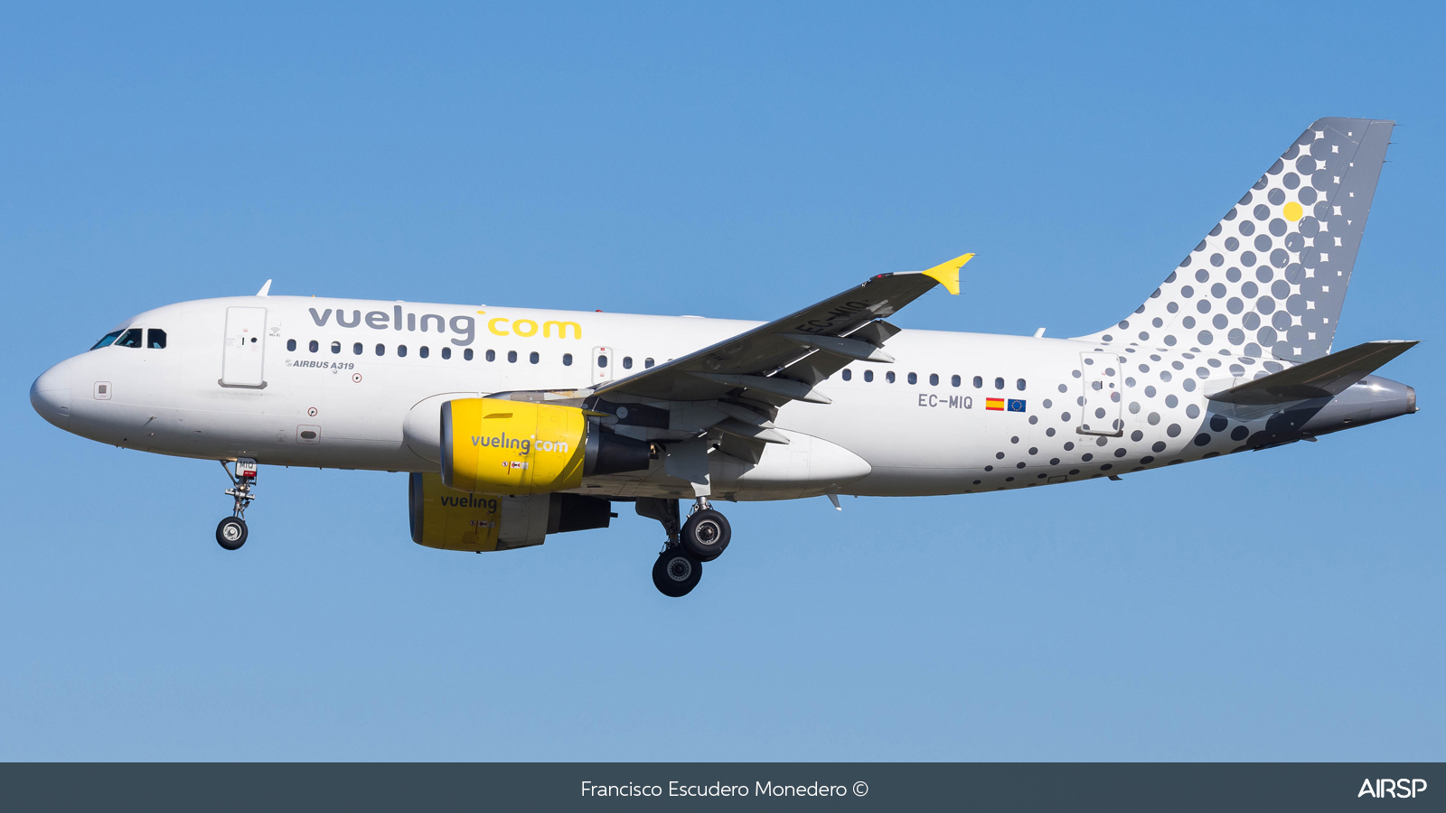 Vueling  Airbus A319  EC-MIQ
