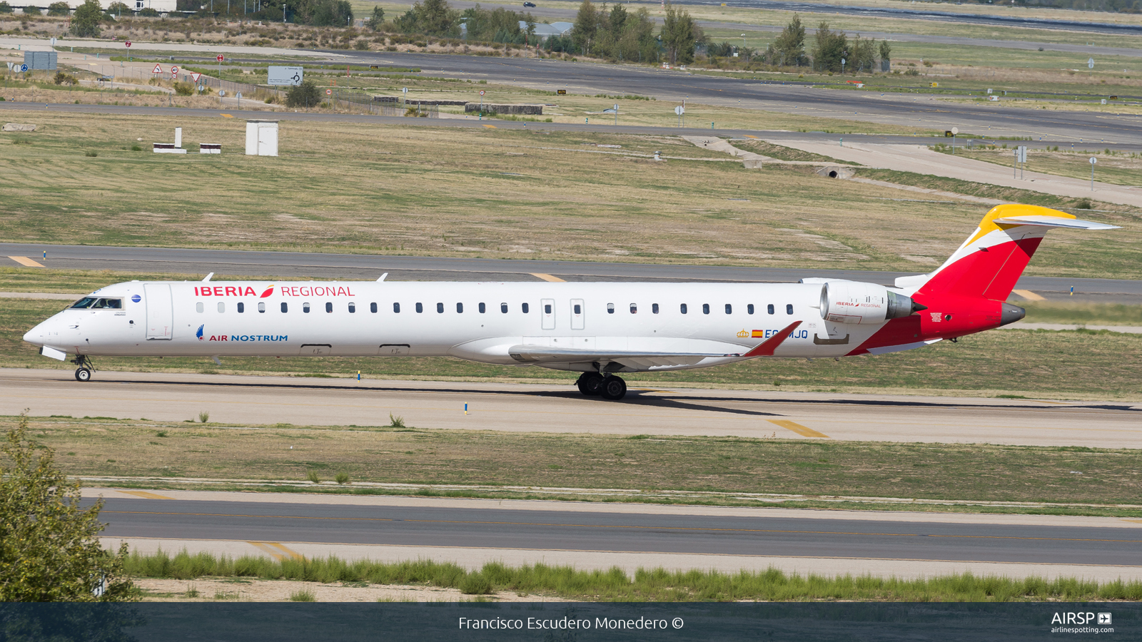 Air Nostrum Iberia Regional  Mitsubishi CRJ-1000  EC-MJQ