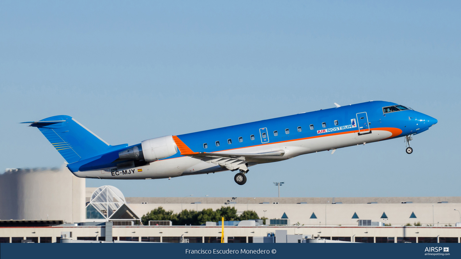 Air Nostrum Iberia Regional  Mitsubishi CRJ-200  EC-MJY