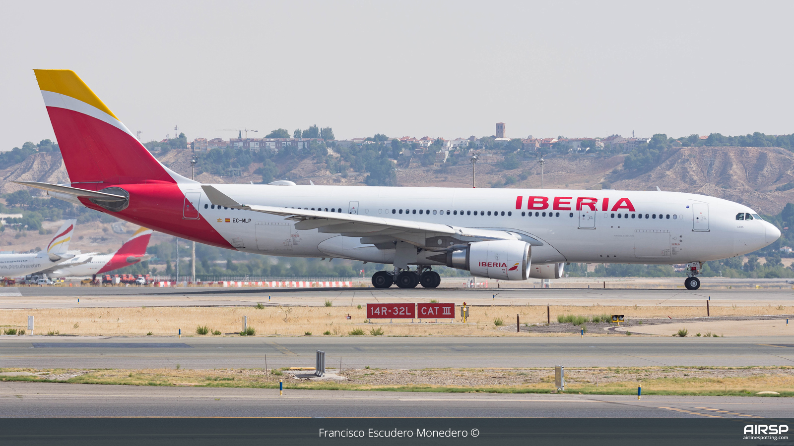 Iberia  Airbus A330-200  EC-MLP