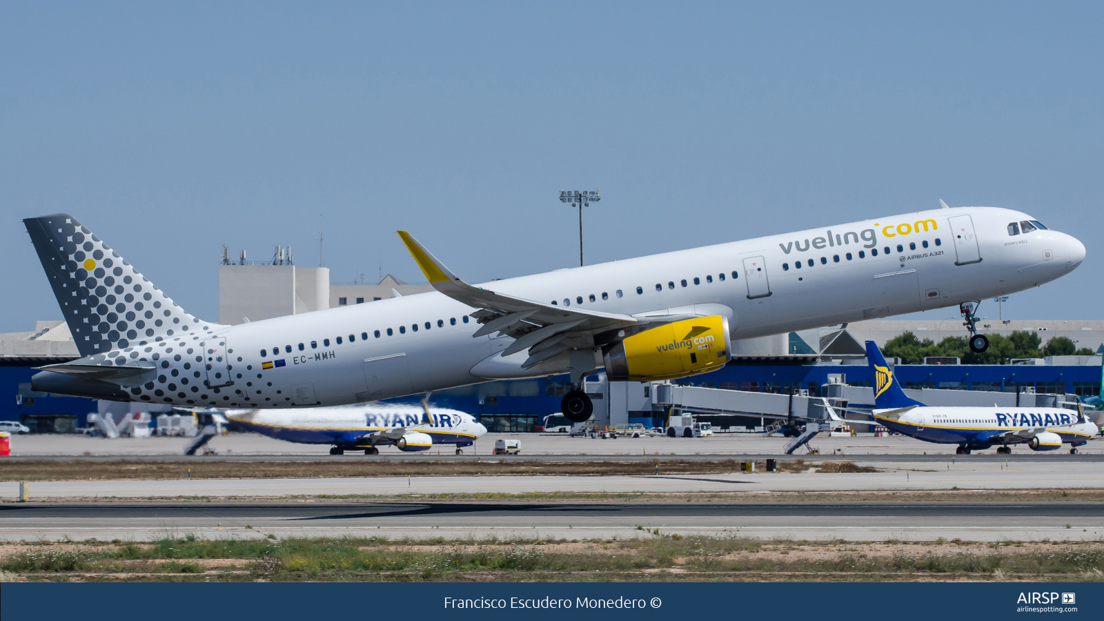 Vueling  Airbus A321  EC-MMH