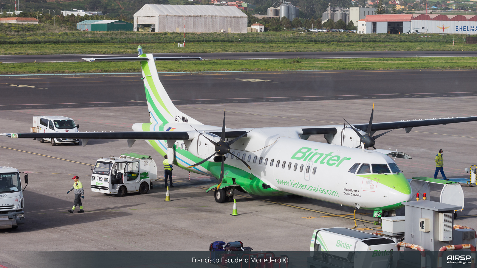 Binter Canarias  ATR-72  EC-MNN