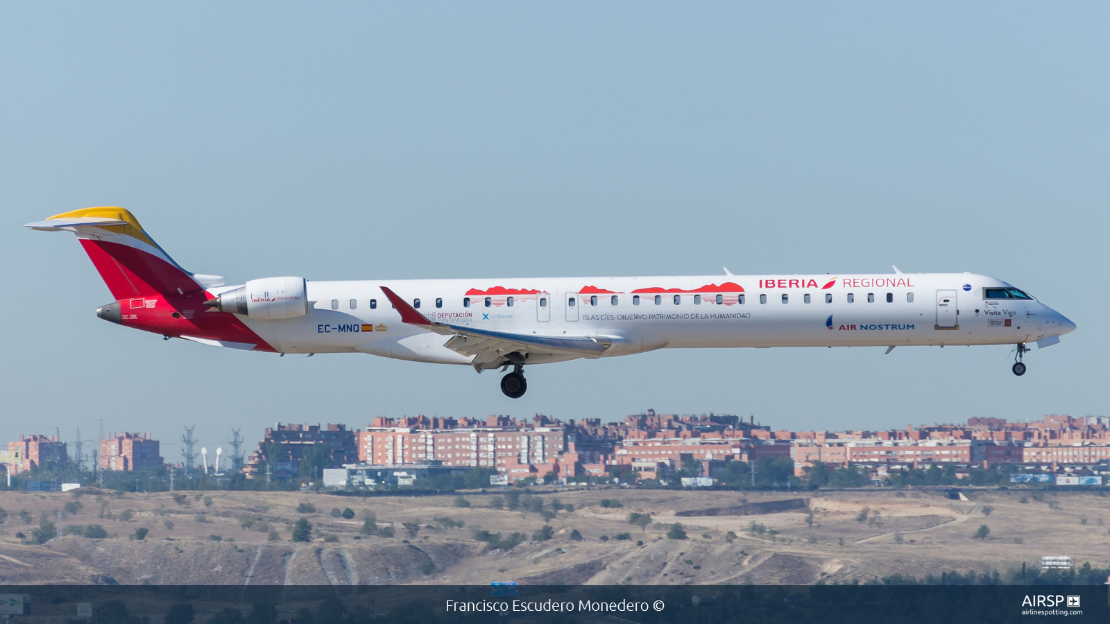 Air Nostrum Iberia Regional  Mitsubishi CRJ-1000  EC-MNQ
