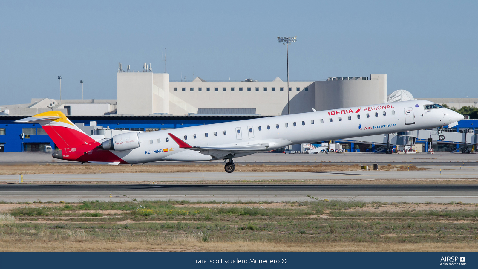 Air Nostrum Iberia Regional  Mitsubishi CRJ-1000  EC-MNQ