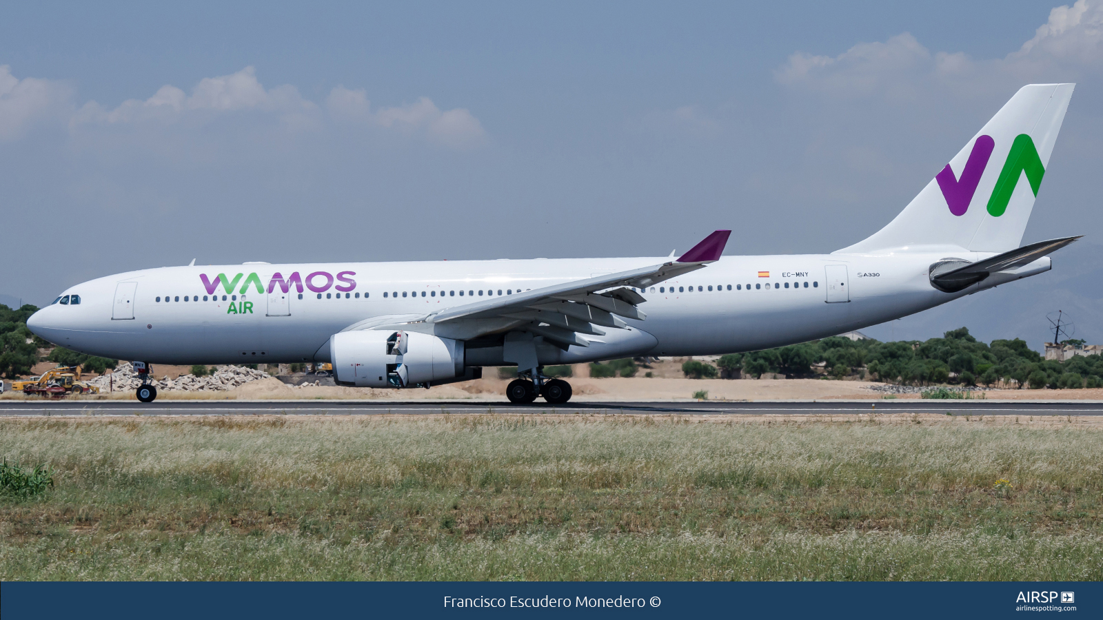 Wamos Air  Airbus A330-200  EC-MNY