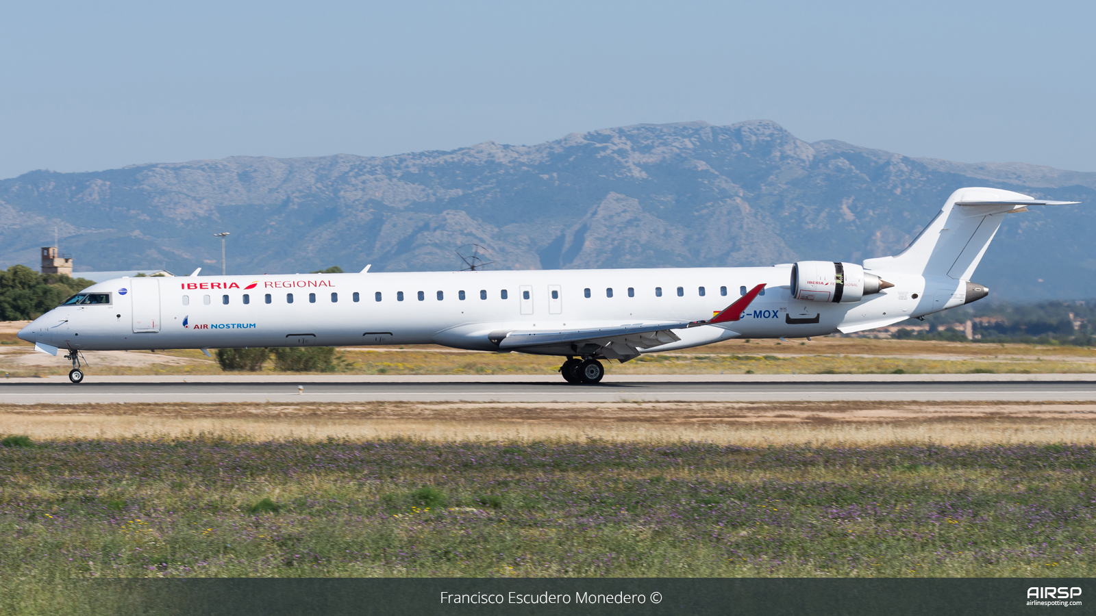 Air Nostrum Iberia Regional  Mitsubishi CRJ-1000  EC-MOX