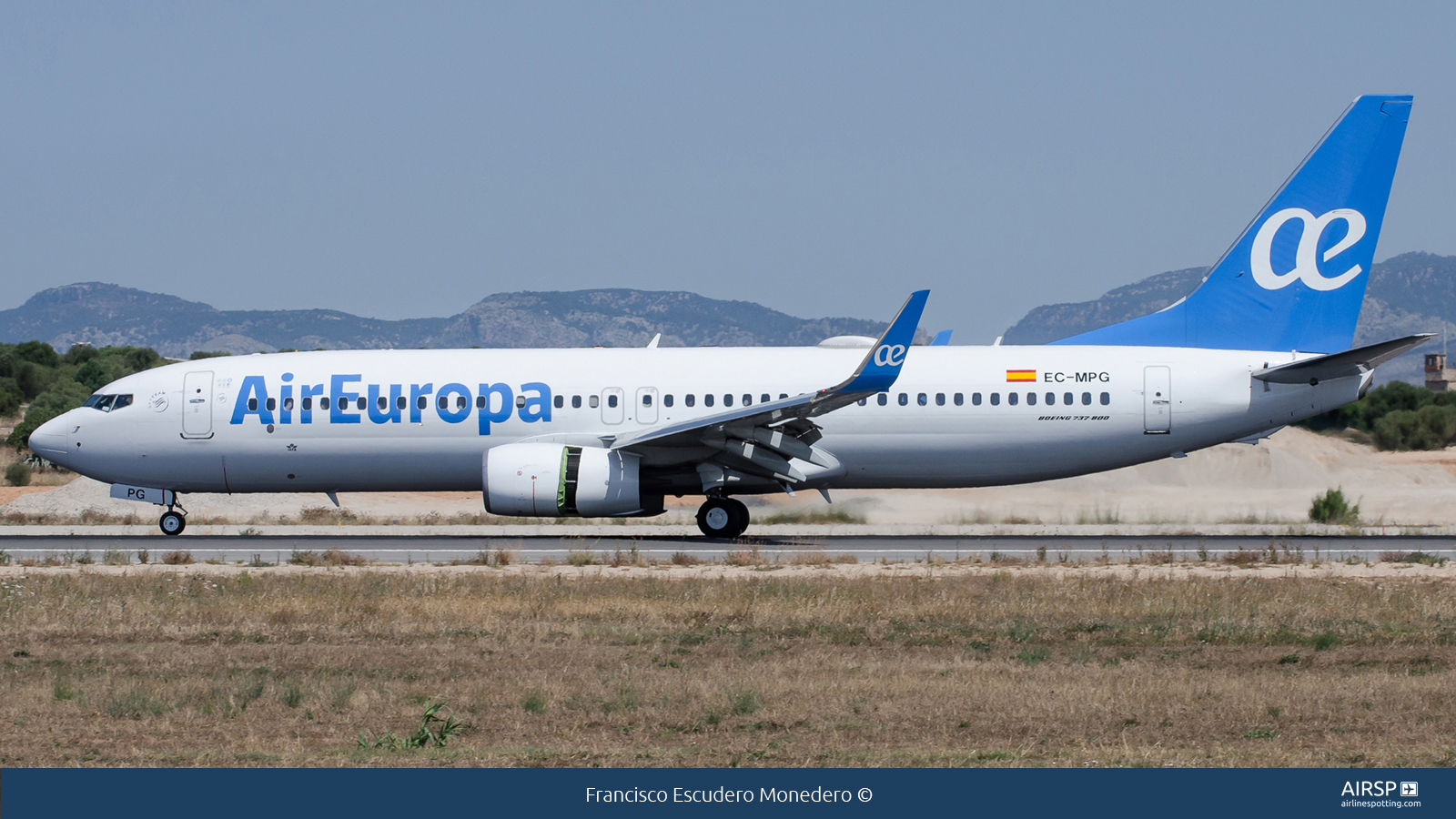 Air Europa  Boeing 737-800  EC-MPG