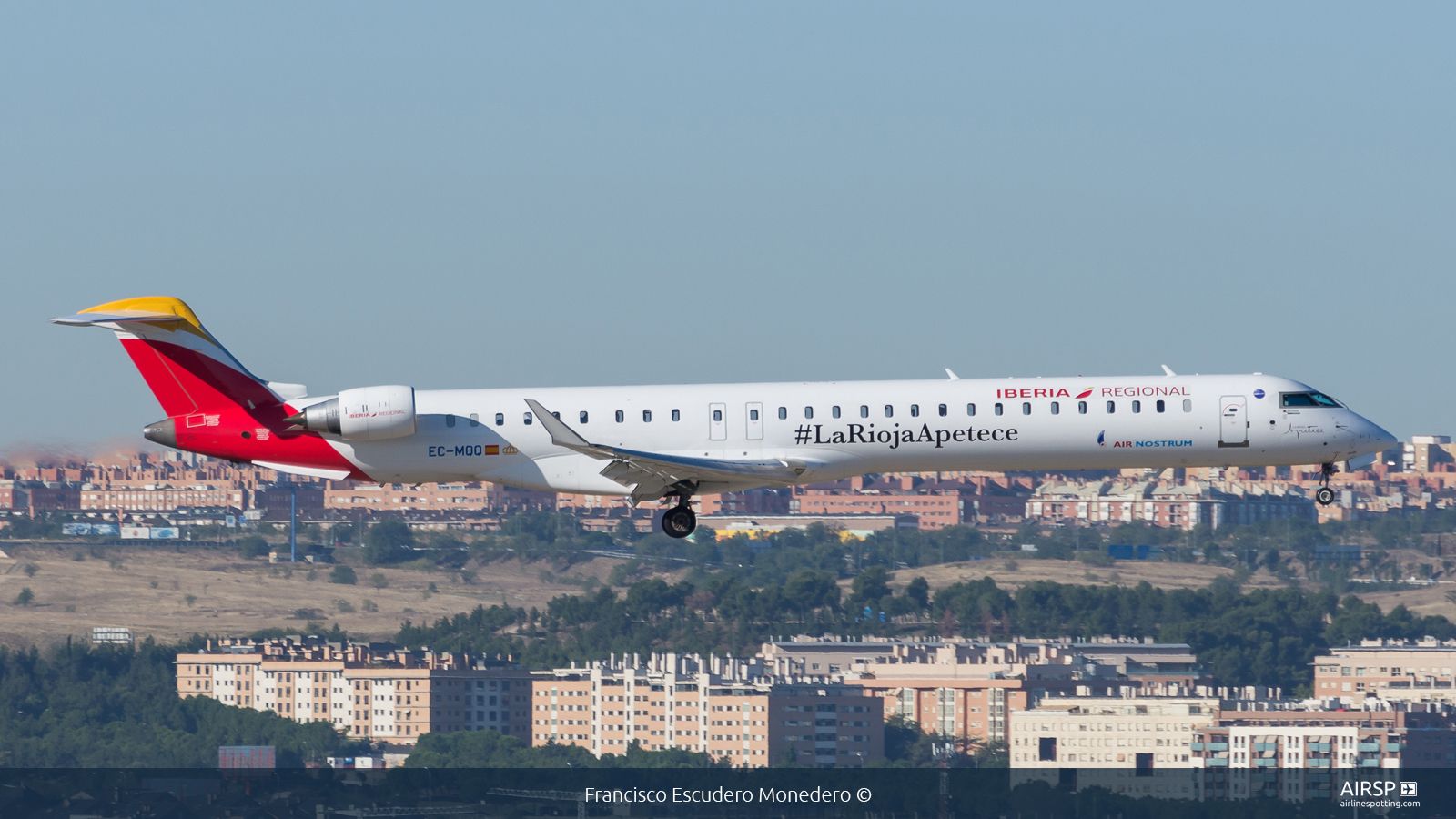 Air Nostrum Iberia Regional  Mitsubishi CRJ-1000  EC-MQQ